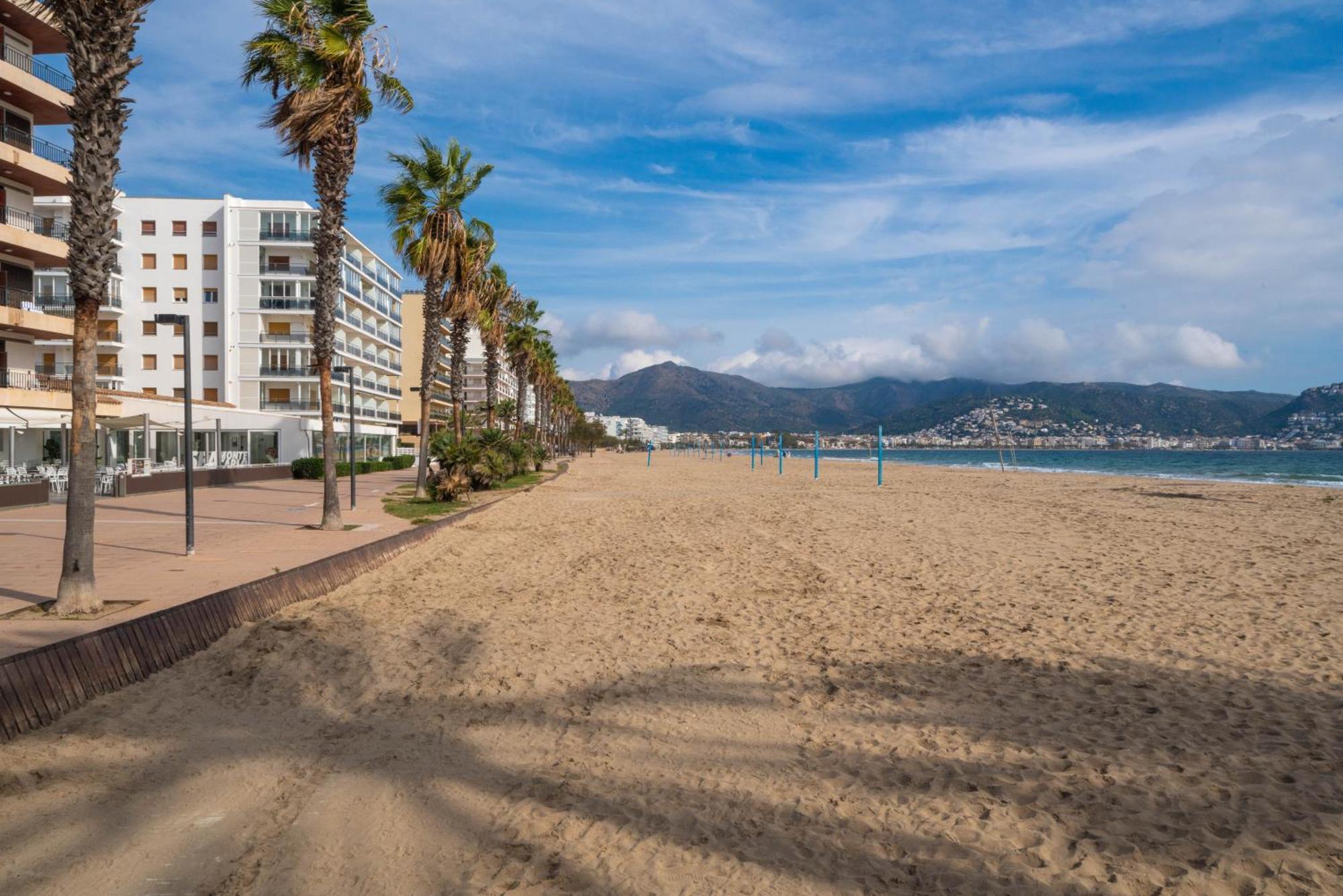 Welhomy Magnifique Appartement Santa Margarida Roses Estany Luaran gambar