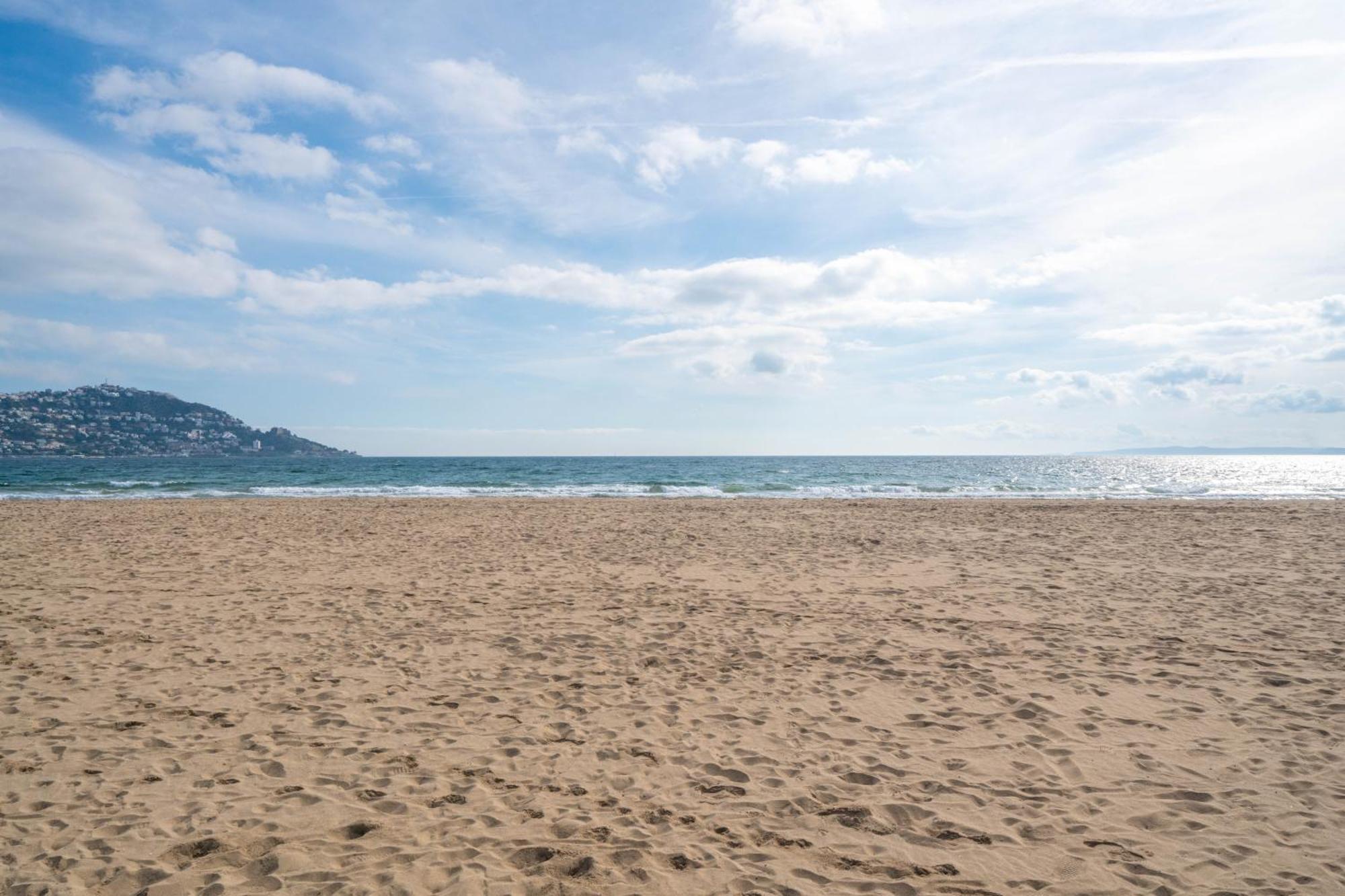 Welhomy Magnifique Appartement Santa Margarida Roses Estany Luaran gambar